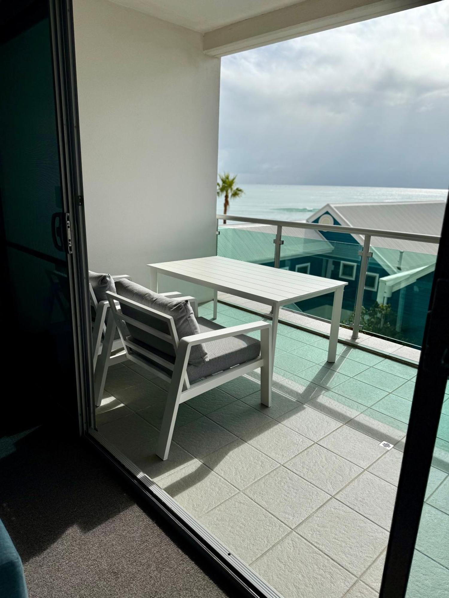 Tempel By The Sea Mandurah Exterior photo